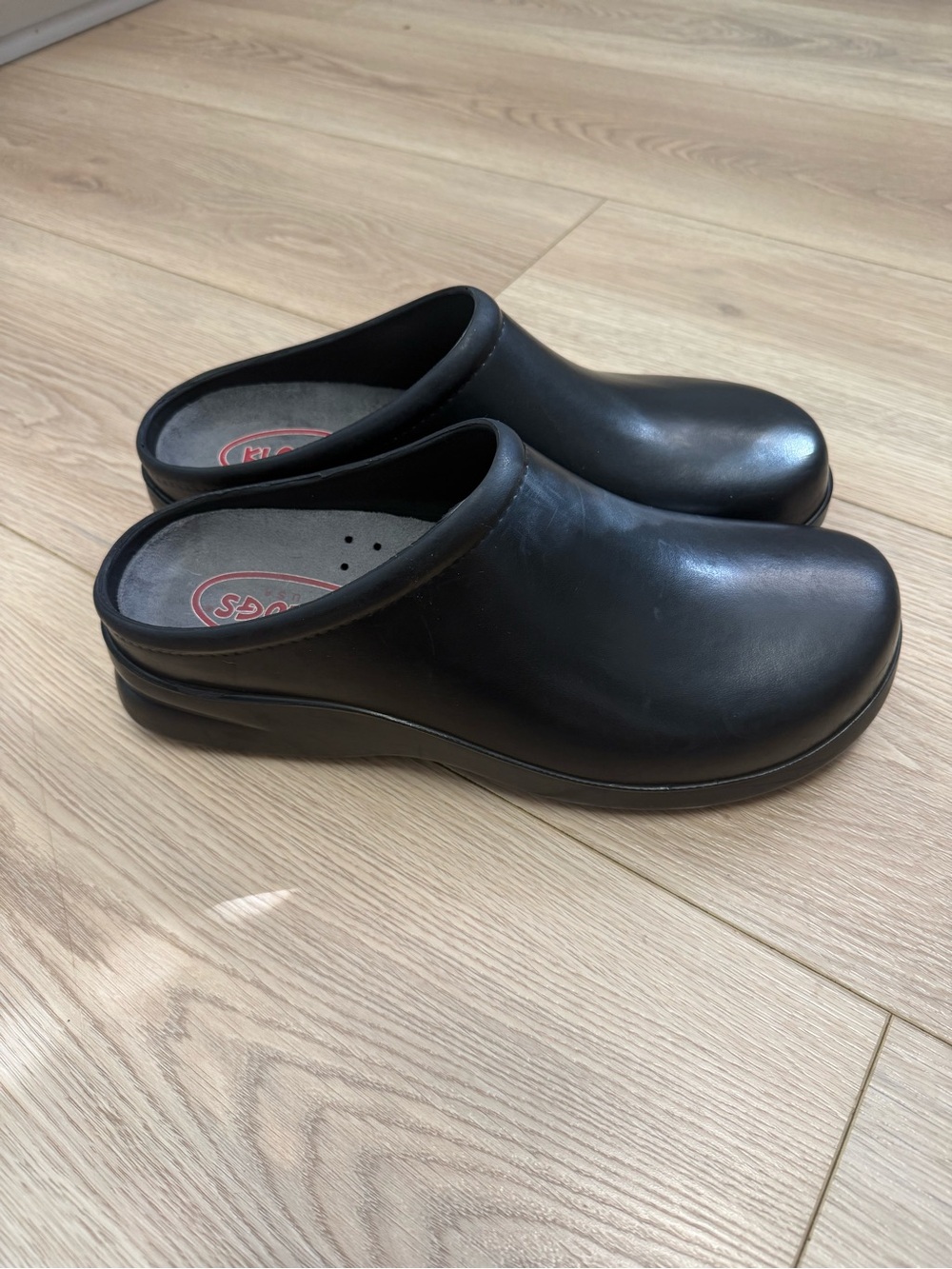 Klogs Springfield black polyurethane professional work clogs slip resistant 13W